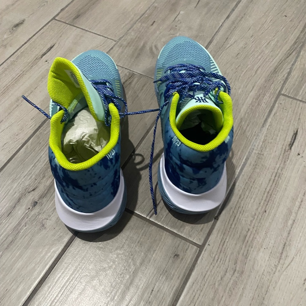 Kyrie Flytrap V - image 5